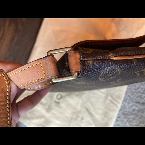 💯% Authentic Louis Vuitton Musette tango should bag - Picture 9 of 10